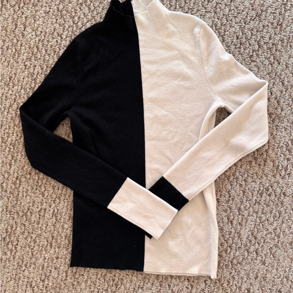 Unique Black and White Split Turtleneck Sweater